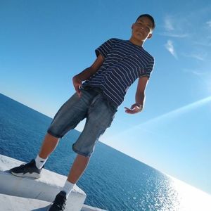 Meet your Posher, Cesar